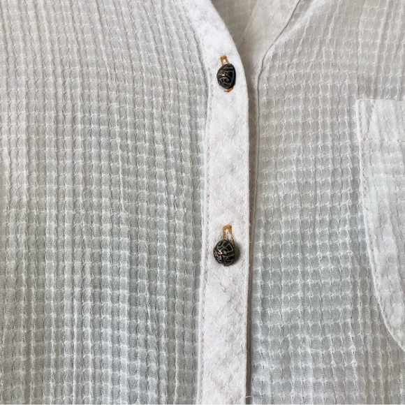 Soft Surrounding Women’s Blouse with floral details on back Size PM - Picture 3 of 7